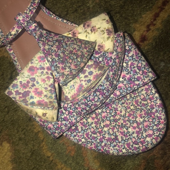 $95 LN TABITHA SIMMONS FLORAL SANDALS - Picture 2 of 8
